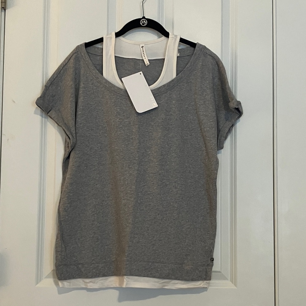 Fabletics Tasha S/S Top - Picture 3 of 7